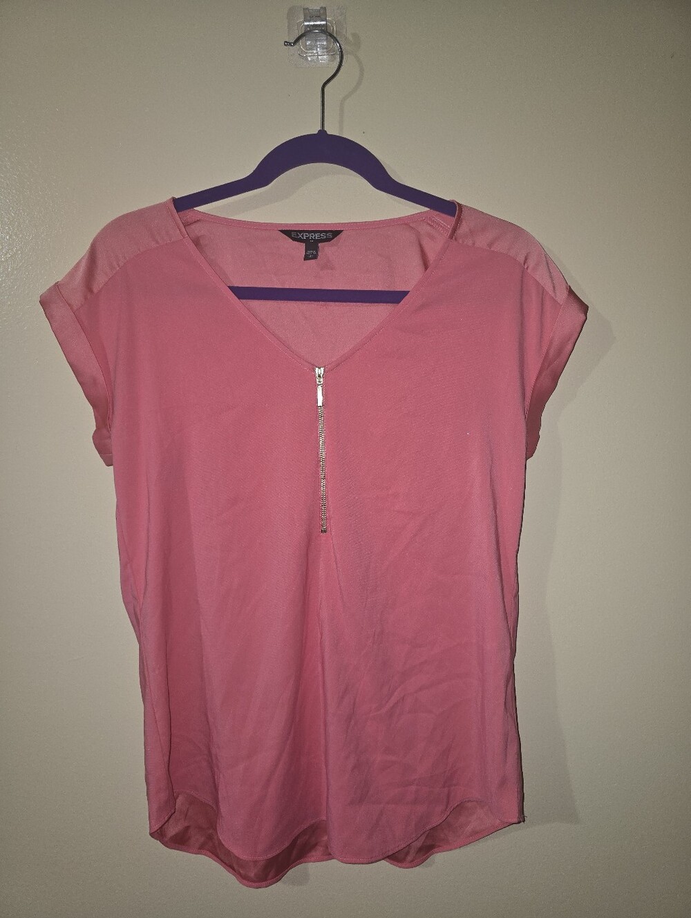 Express Pink V-Neck Short Sleeve Blouse with Center Zip